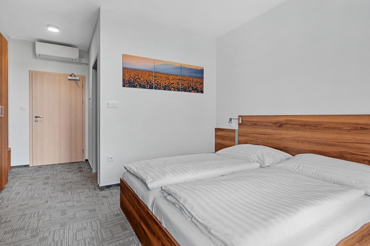 Penzion Na Namesti Dvůr Králové nad Labem Εξωτερικό φωτογραφία