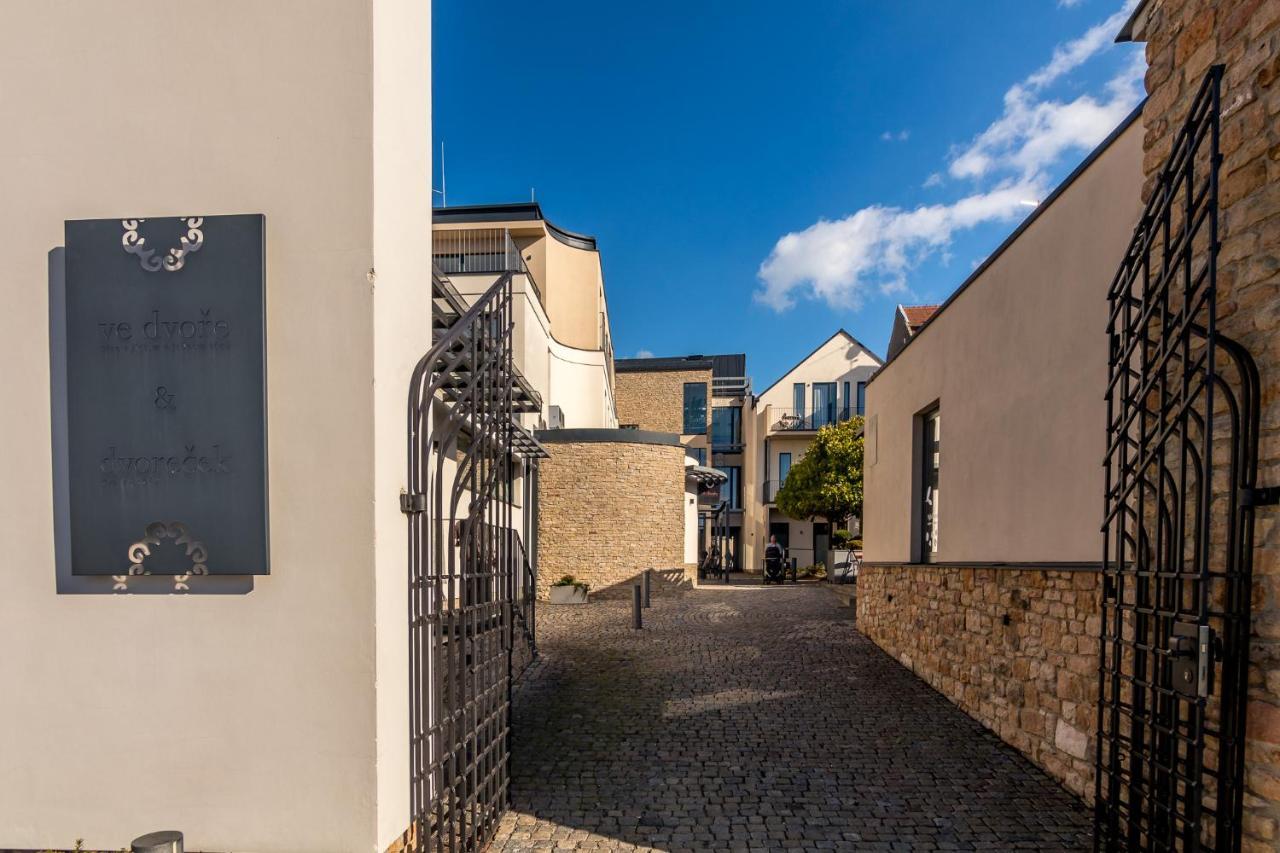 Penzion Na Namesti Dvůr Králové nad Labem Εξωτερικό φωτογραφία