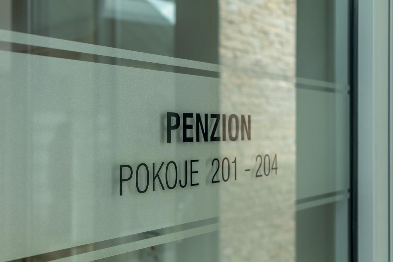 Penzion Na Namesti Dvůr Králové nad Labem Εξωτερικό φωτογραφία